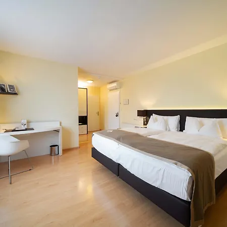 Hotel Spalentor - Ihr Sympathisches Stadthotel 4*