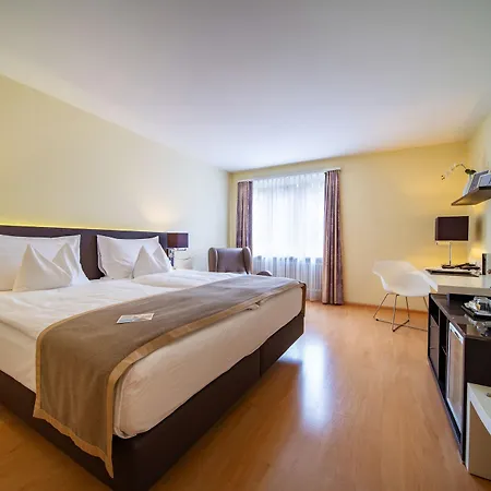 Hotel Spalentor - Ihr Sympathisches Stadthotel 4*